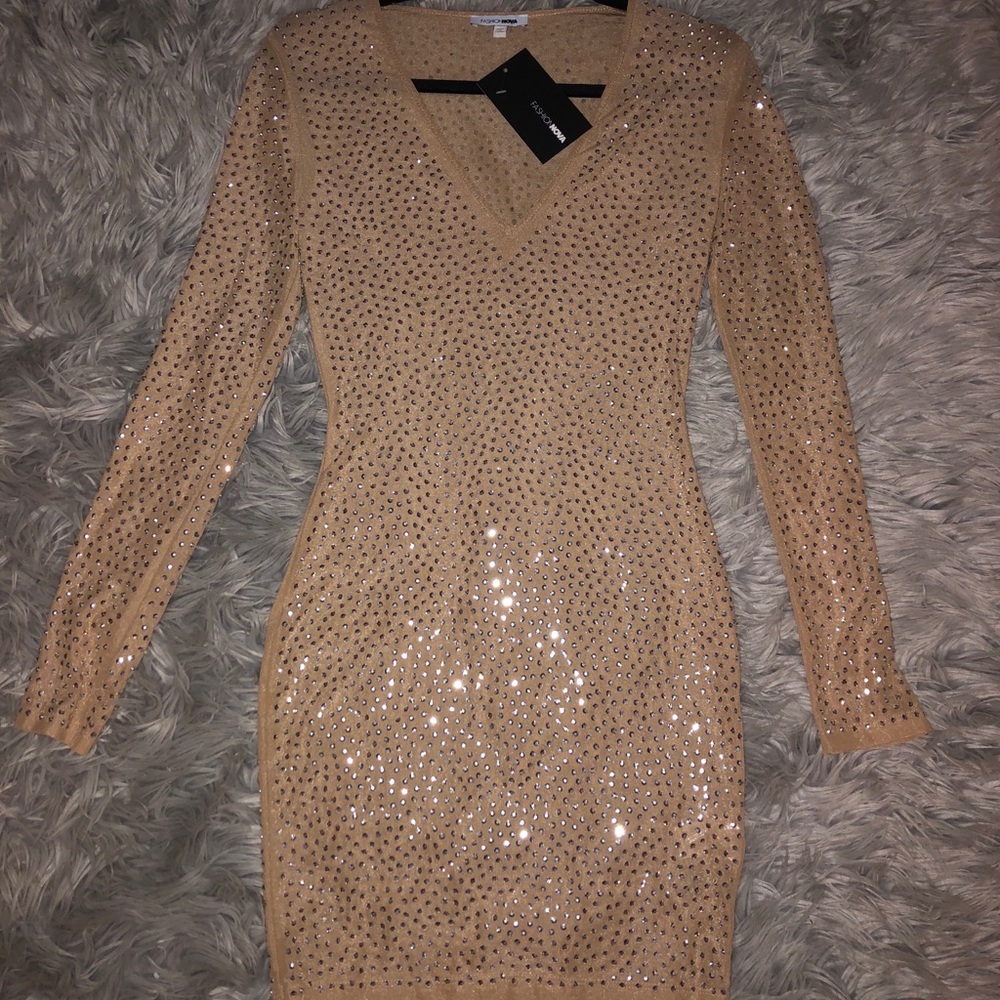 ✦ FASHION NOVA ISABELA DRESS ✦